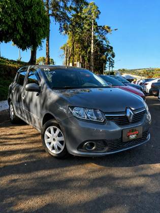 RENAULT SANDERO 1.0 EXPRESSION 16V FLEX 4P MANUAL RENAULT SANDERO 1.0 EXPRESSION 16V FLEX 4P MANUAL